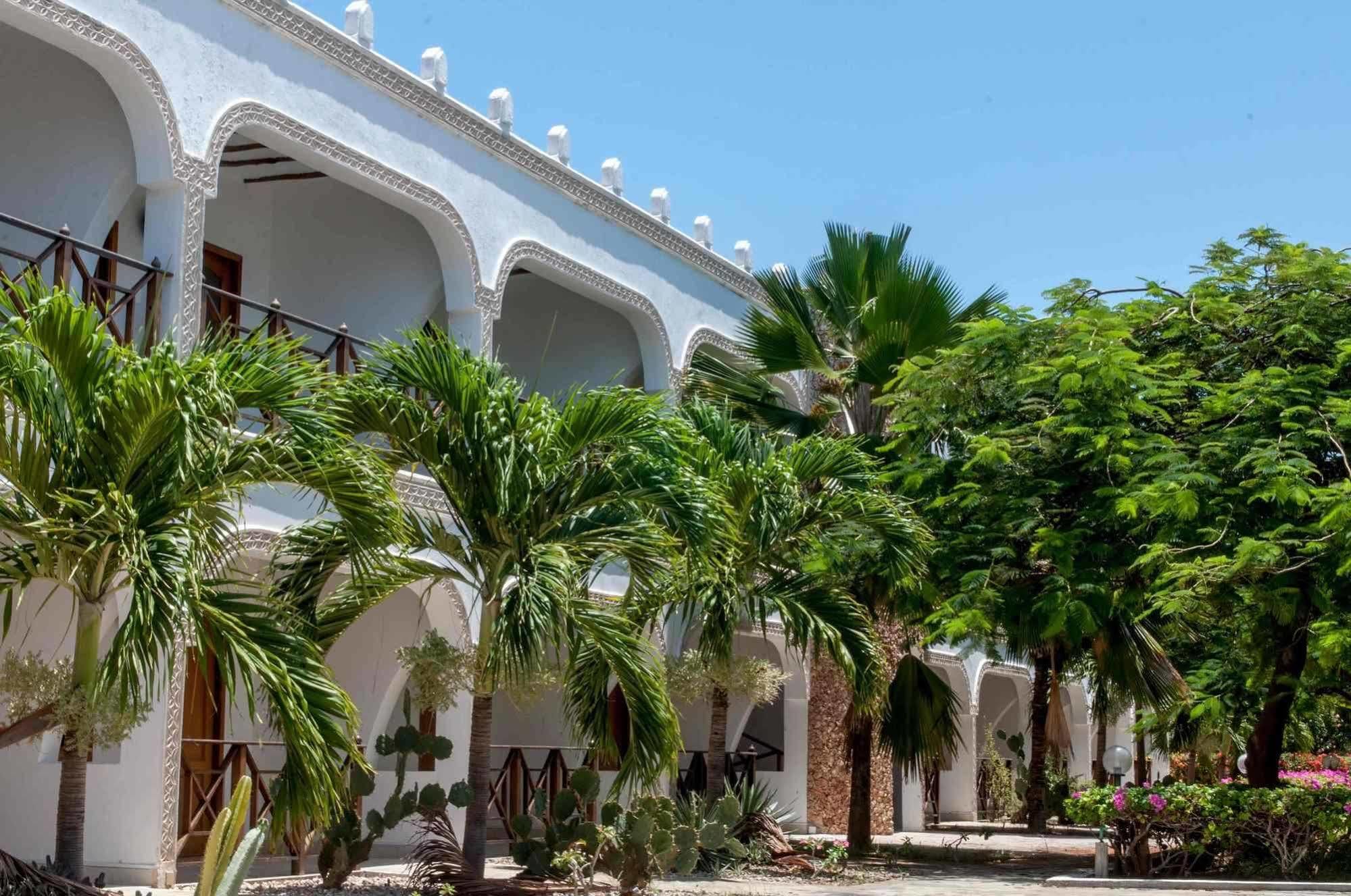Twiga Beach Resort Watamu Exterior photo